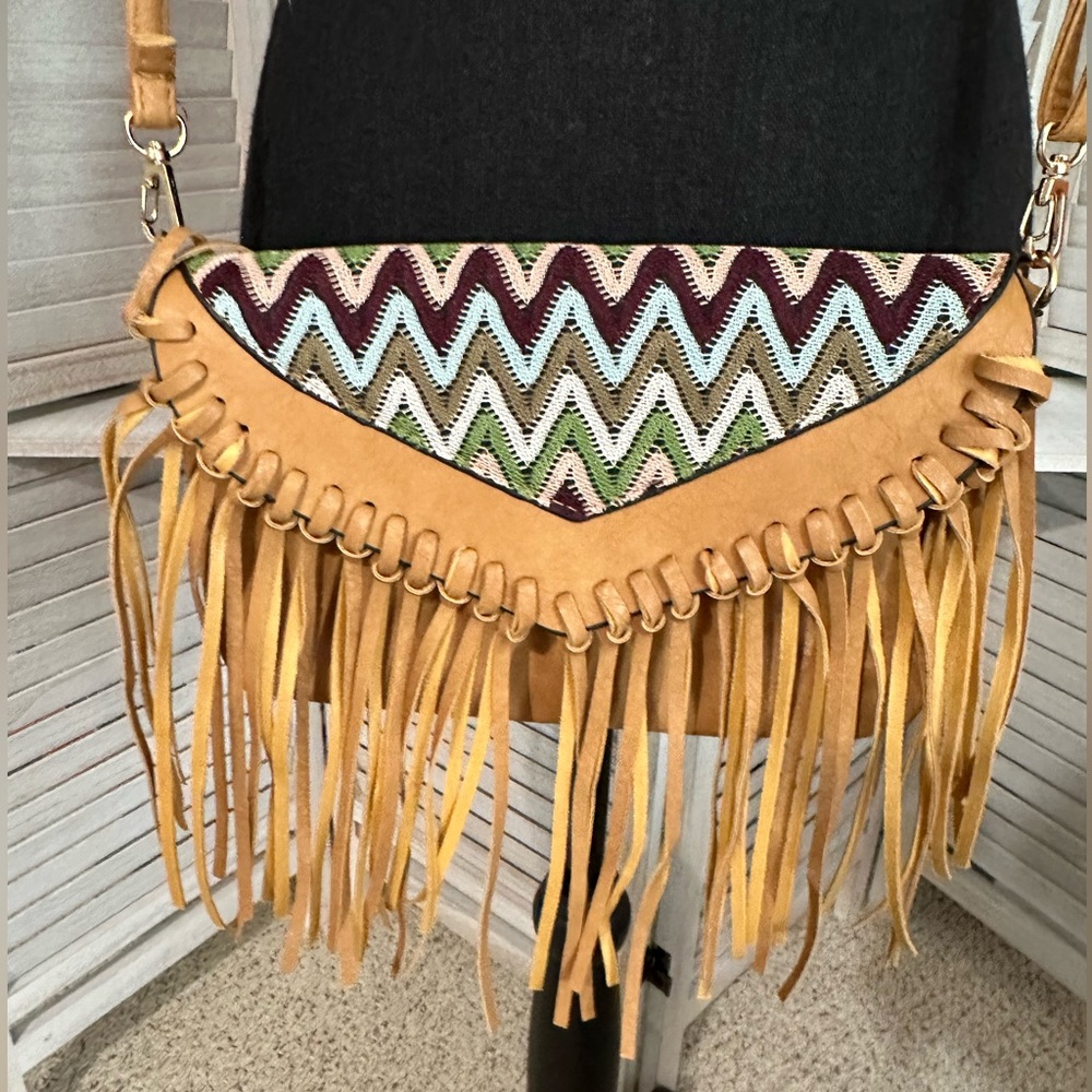 NEW• FRIDA Fringe Vegan Boho Knit & Fringe Accent Clutch / Crossbody Bag